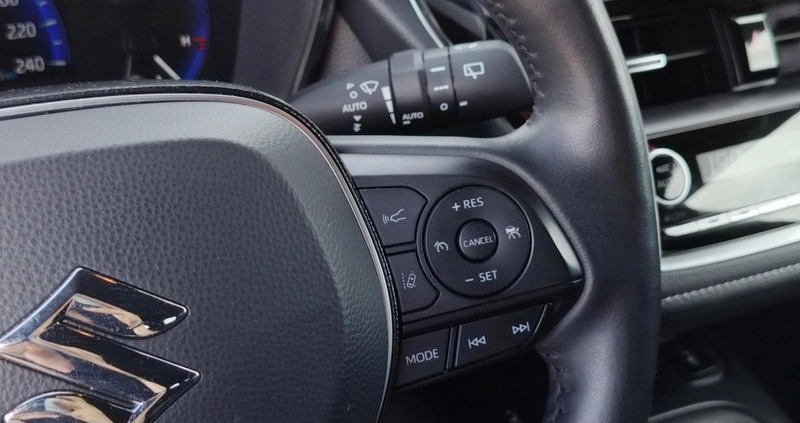 Suzuki Swace cena 96900 przebieg: 67915, rok produkcji 2021 z Ostrowiec Świętokrzyski małe 352